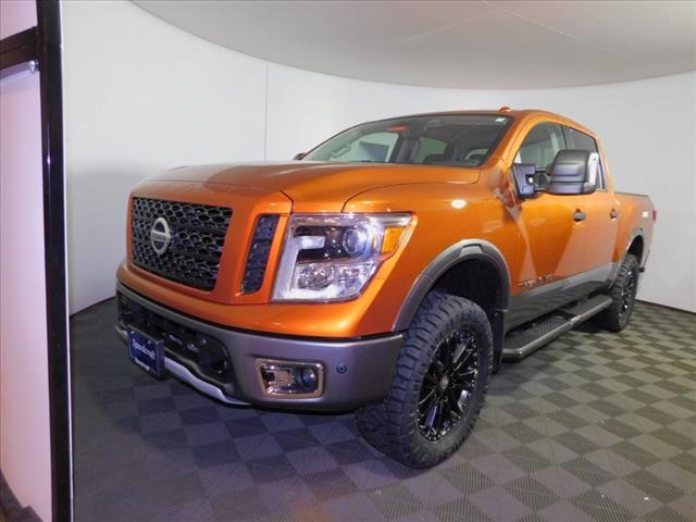 2019 nissan titan pro 4x running boards